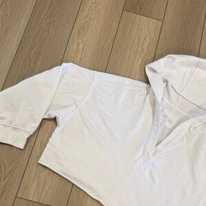 Aerie Oversized Crop White Hooded Pull Over Top Sz XL Distressed Beachy Trendy